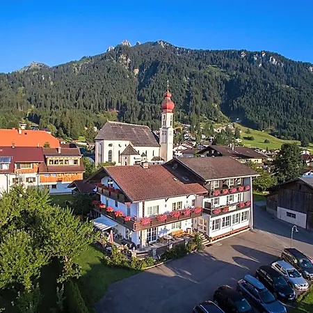 فندق Alpenhof Waengle 3*